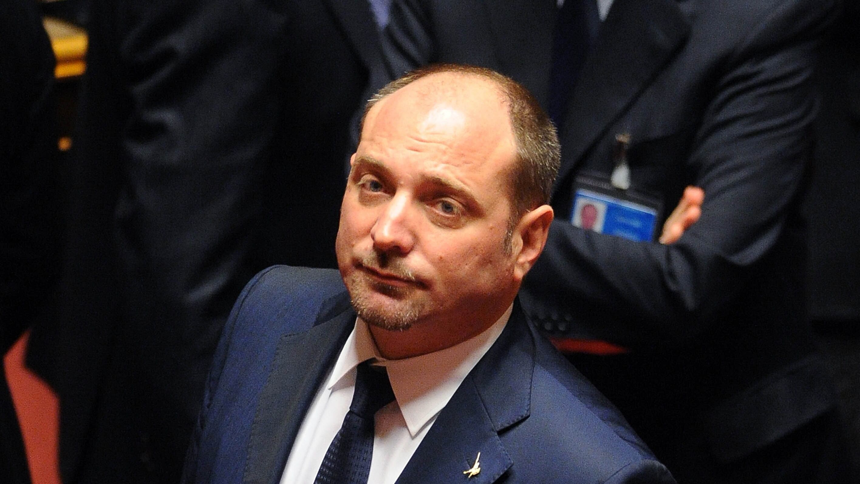 L'offerta del Carroccio: sì alla grande coalizione ma soltanto se c'è il Pdl