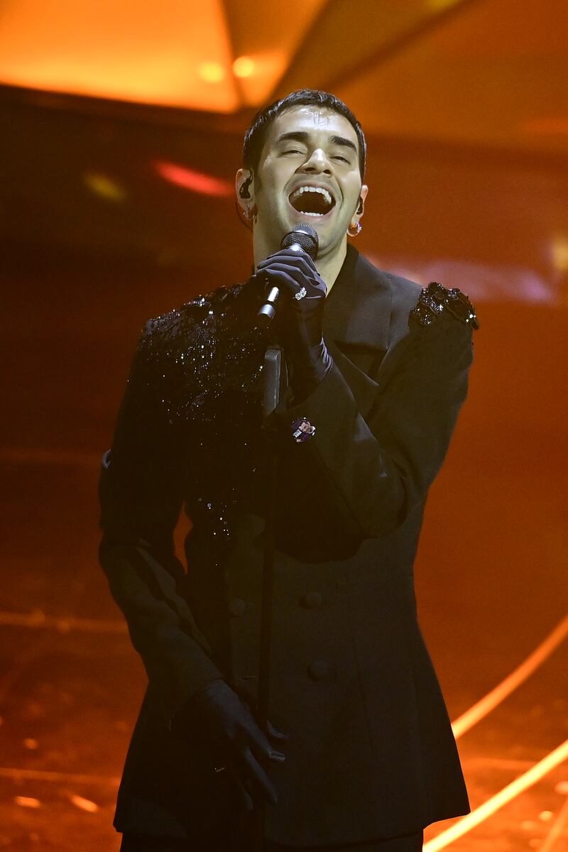 Sanremo 2024: ecco il look della finalissima del Festival di Maninni 1