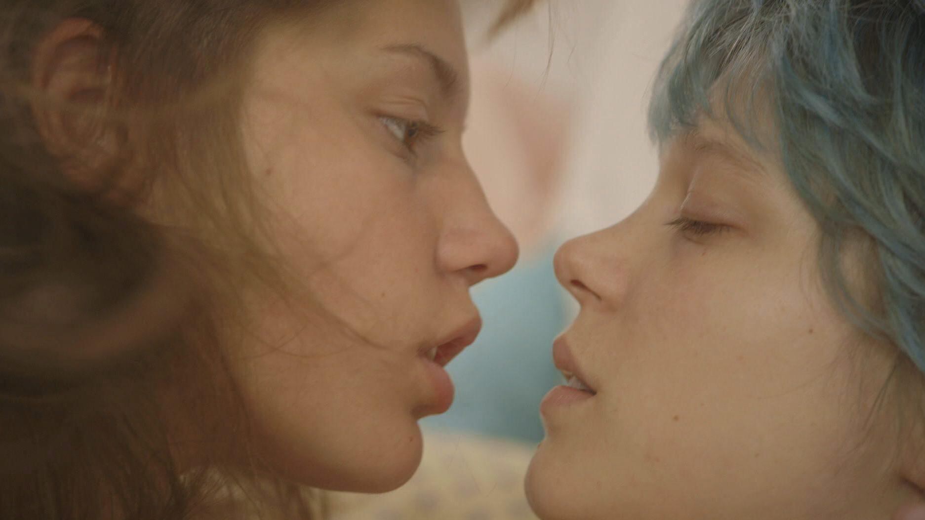 Troppe parole e troppo sesso per una semplice storia lesbo
