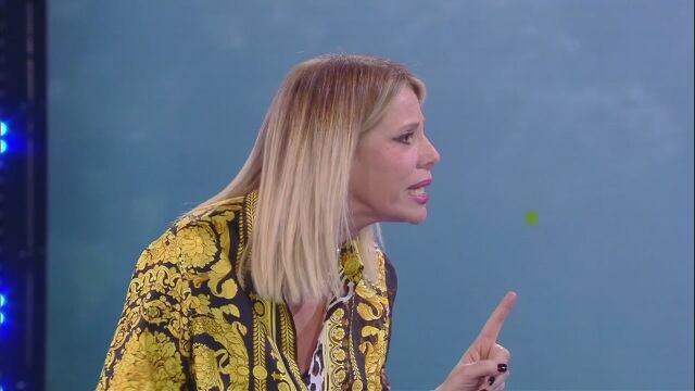 Isola dei famosi, Henger sulla lite con Marcuzzi: 'Ho sentito cosa hai gridato...'