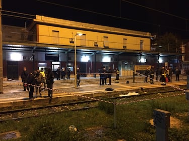 Travolta da un treno mentre attraversa i binari, muore a 21 anni