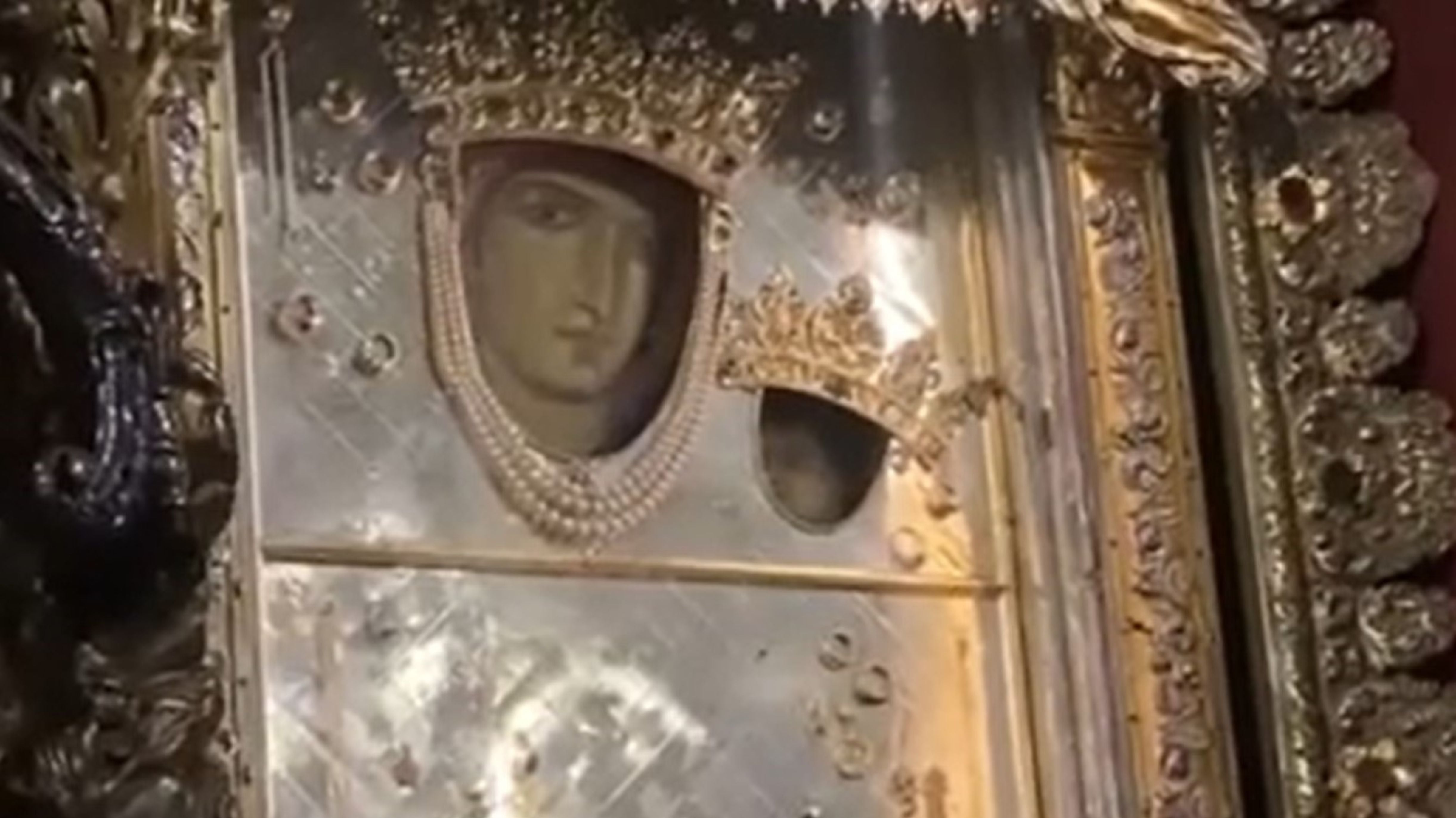 Landri entrano nella basilica di San Luca: danneggiata l'immagine della Madonna