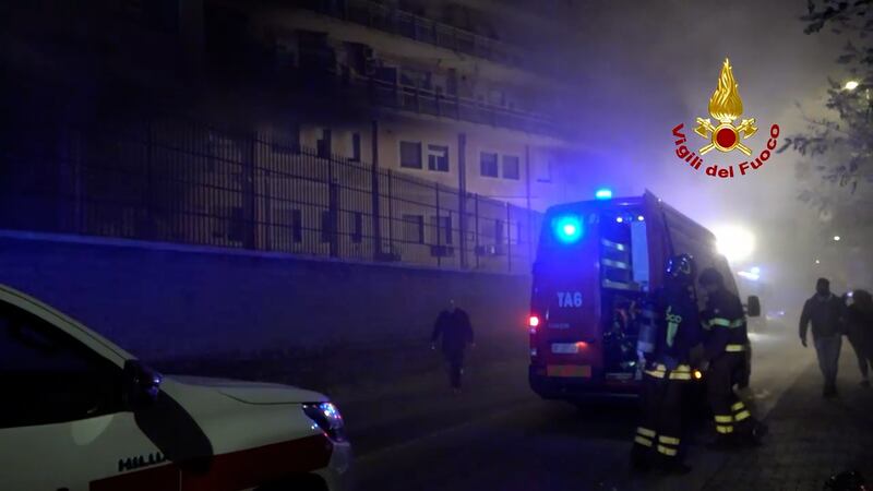 Ospedale in fiamme a Tivoli, le immagini dei soccorsi 1