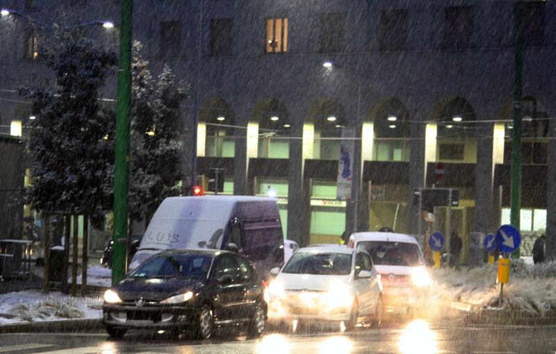 Arriva la prima neve a Milano 6