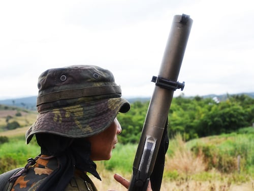 Myanmar, tra i ribelli che combattono coi Karen
