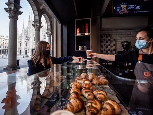 Lombardia rischio zona rossa: perché e quando può succedere