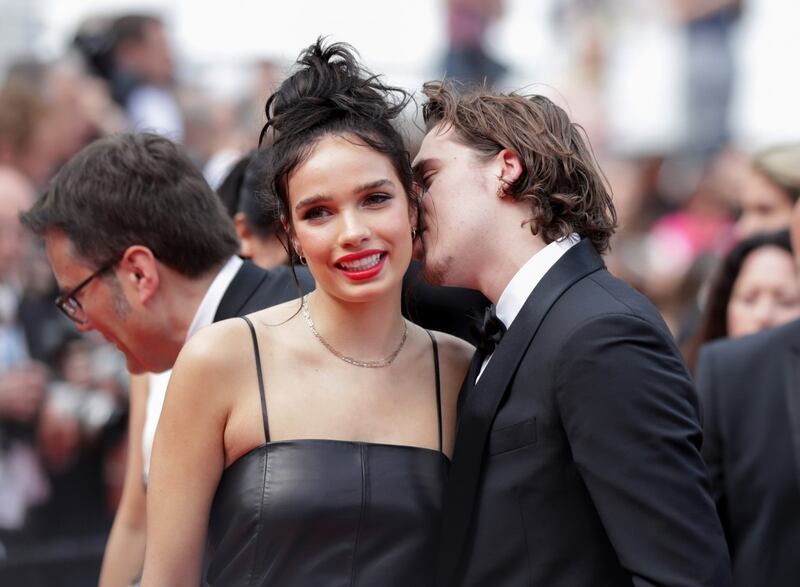 Brooklyn Beckham e Hana Cross debuttano sul red carpet di Cannes  4
