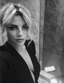 Emma Marrone sexy in topless 2