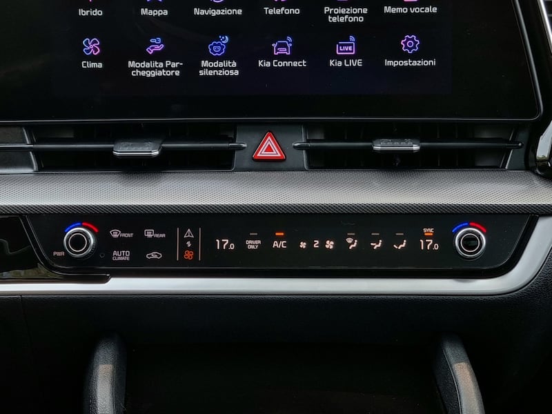 Kia Sportage HEV gallery: guarda le foto della prova su strada 19