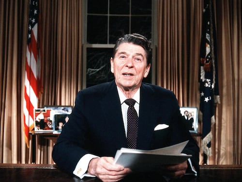 I repubblicani archiviano Reagan