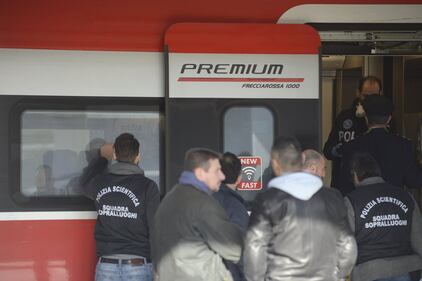 Terrore sul Frecciarossa: donna accoltellata da ex fidanzato 8
