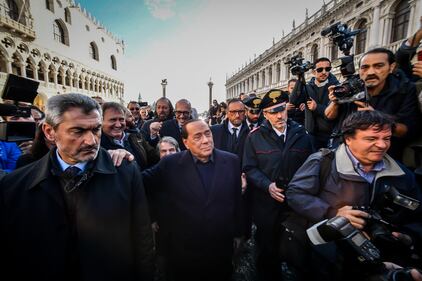 Acqua alta a Venezia, arriva Berlusconi 1