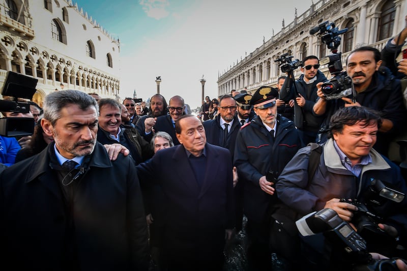 Acqua alta a Venezia, arriva Berlusconi 1