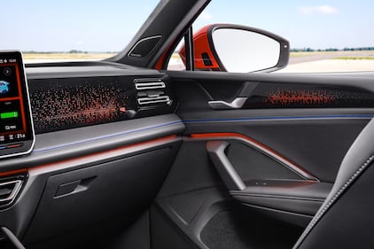 Volkswagen Tiguan 2024: guarda tutte le foto 14