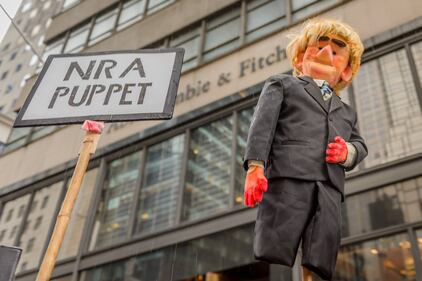 New York, manifestazioni sotto la Trump Tower 7