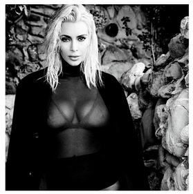 Kim Kardashian svela su Instagram il sesso del futuro nascituro 3