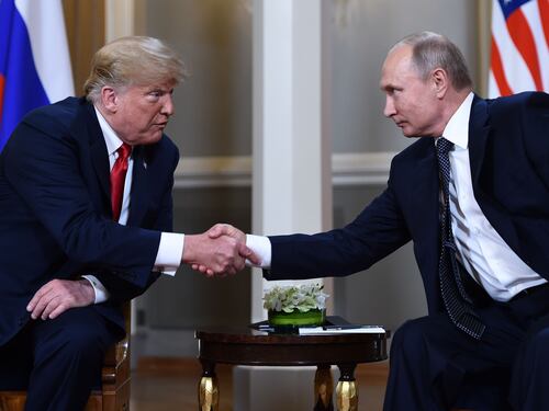 Storico faccia a faccia tra Putin e Trump