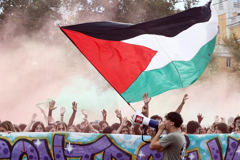 Manifestazione pro-Palestina: slogan e striscioni a Milano e Roma 12