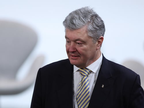 Kiev, bufera Poroshenko. "Non può lasciare il Paese"