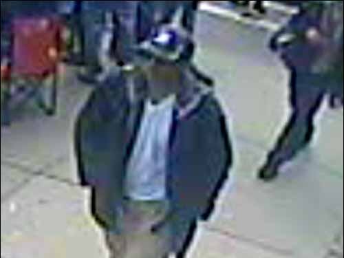 Fbi: due uomini ricercati per la strage di Boston