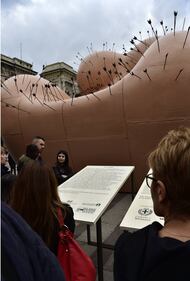 La "Maestà sofferta" arriva in piazza Duomo 5