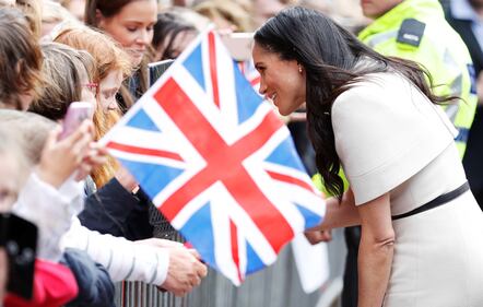 Meghan e la regina senza Harry: è la prima volta 9