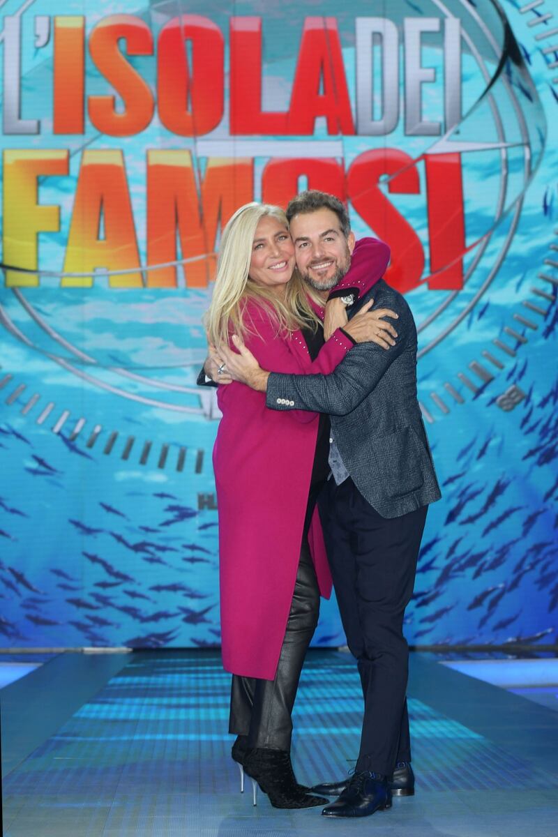 Isola dei Famosi 2018, Alessia Marcuzzi e gli opinionisti 13