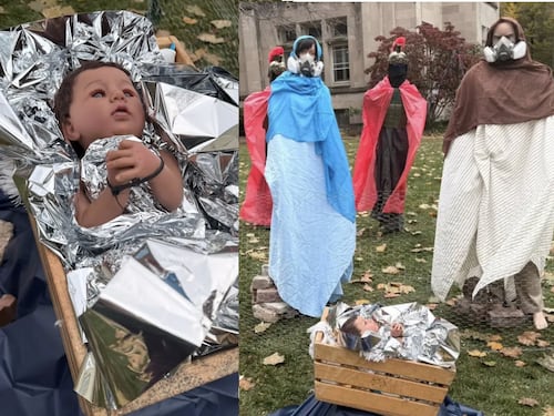 Presepe woke anti-Trump: così Gesù bambino diventa un migrante detenuto