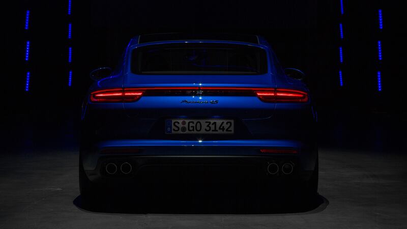 Le immagini della nuova Porsche Panamera 14