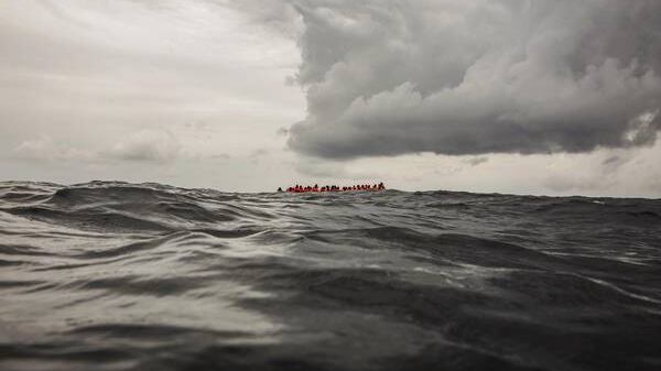 Ecco come le Ong provano a sfidare il governo sui migranti