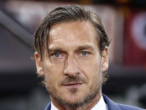 "Davvero furioso...":Totti non ci sta (e ora vuole parlare)