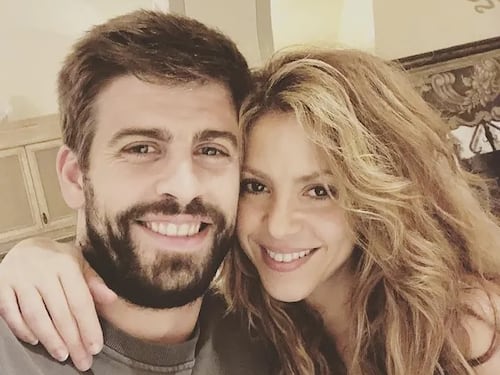 Shakira e Piqué al capolinea: "Lo ha trovato con un'altra donna"