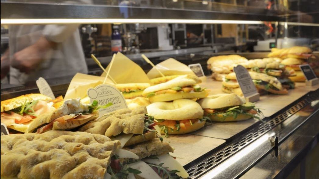 Autogrill rinnova l'offerta: nuovi panini e insalate "Super Life"