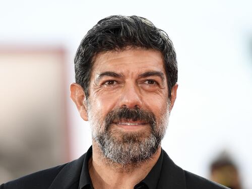 "È appropriazione culturale". Ora Favino si riscopre sovranista di convenienza
