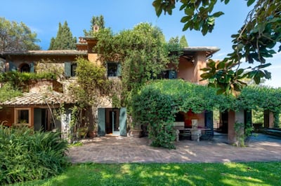 La villa di Sophia Loren e Carlo Ponti torna sul mercato: il valore è da capogiro
