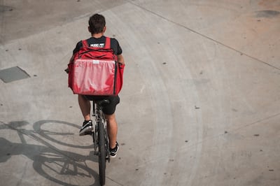 Rider Glovo, la Procura di Milano dice no alla revoca del controllo giudiziario