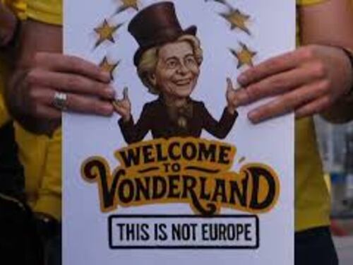 "Tecnocrazia costa più dei dazi Usa", protesta Coldiretti a Bruxelles contro von der Leyen. Immagini