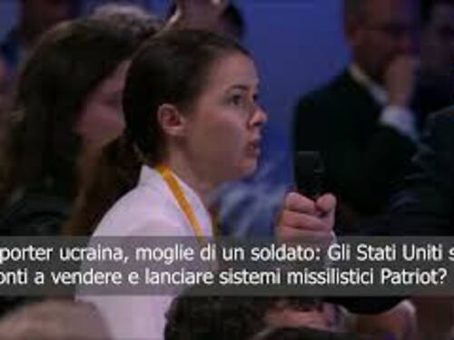 Trump a una giornalista ucraina, moglie di un soldato: "La vedo turbata"