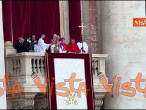 "La pace sia con tutti voi", le prime parole di Papa Leone XIV dopo l'elezione