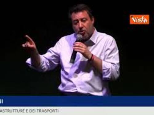Salvini: "Inutile redistribuire ricchezza, come dice la sinistra, se nessuno la produce"