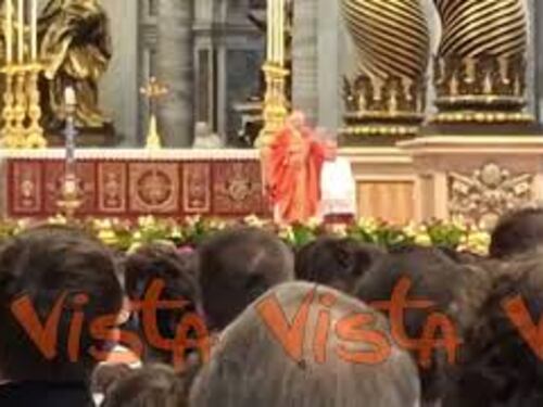 Conclave, Monsignor Re: "Cardinali voteranno la persona giusta sotto l'immagine di Cristo Giudice"