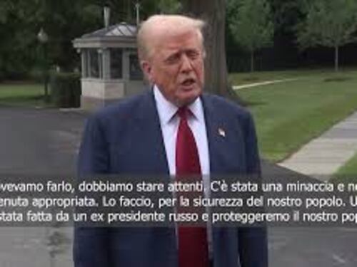 Trump: I sottomarini nucleari vicino alla Russia? Putin ci ha minacciati, mandati per sicurezza Usa