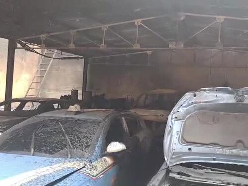 La rimessa della polizia di Stato dopo l'incendio di Albano