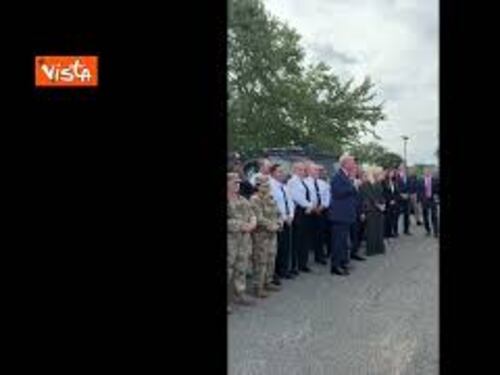 Trump "sceriffo" pattuglia le strade di Washington tra gli uomini della Guardia nazionale
