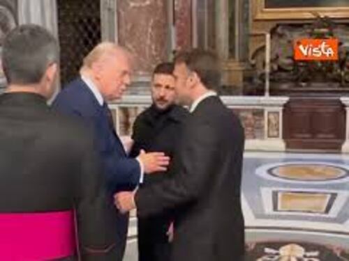 Lo storico incontro di Trump e Zelensky in Vaticano ai funerali di Papa Francesco