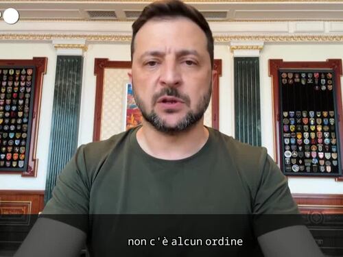 Zelensky: "Mosca uccide anche nel giorno dei negoziati"