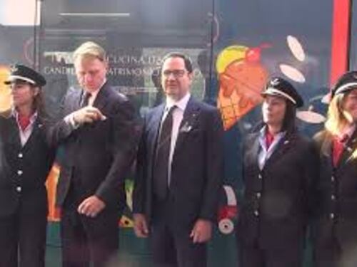 Inaugurata livrea del treno Roma-Fiumicino Leonardo Express per Cucina Italia Unesco, lo speciale