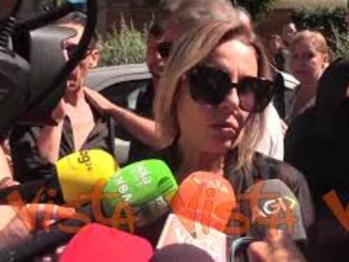Funerali Alvaro Vitali, la moglie Stefania Corona: "Aveva carattere molto forte, anche se soffriva"