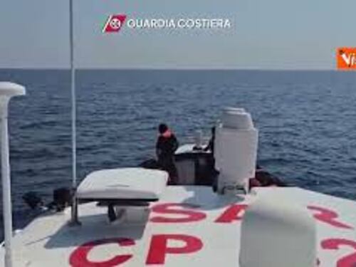 Naufragio a Lampedusa, le ricerche dei dispersi