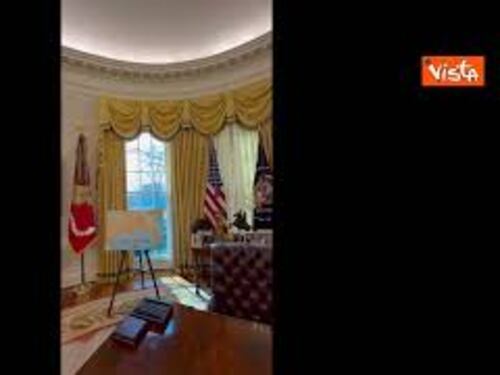 Ecco la panoramica dello Studio Ovale della Casa Bianca ai tempi di Trump